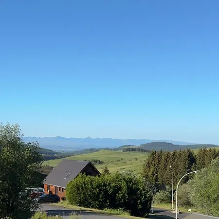Ideal 4 Personnes Super Centre De Station Avec Balcon Vue Sur Les Montagnes Apartment Besse-et-Saint-Anastaise